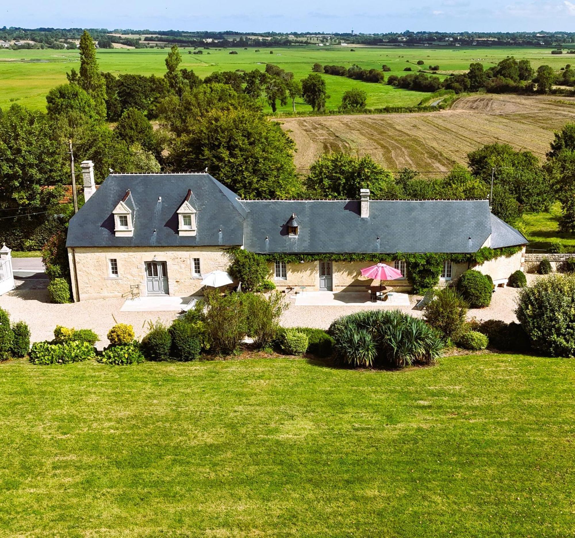 Le Domaine Des Roseraies Monfréville Екстериор снимка
